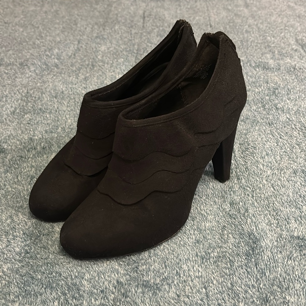 Black Massimo Scalloped Booties